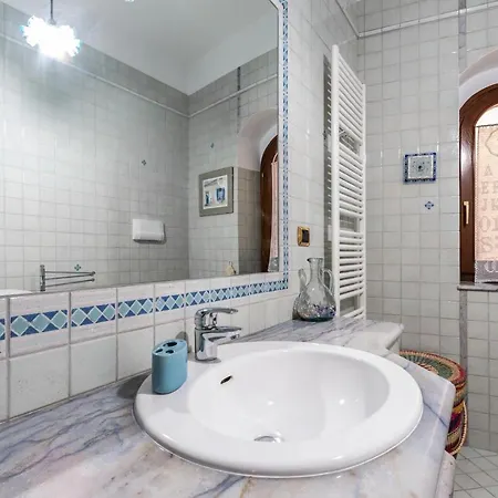 Casa Bizzarro 公寓 *