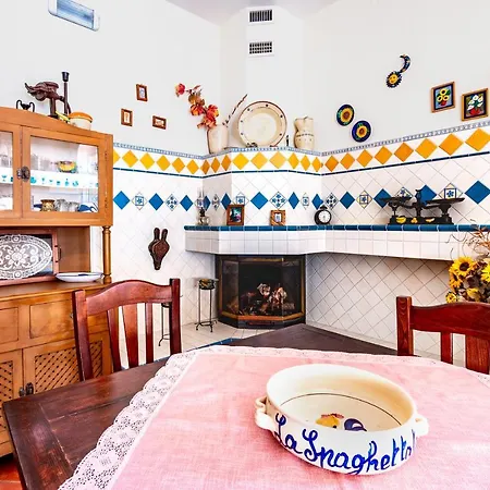 Casa Bizzarro * Deliceto